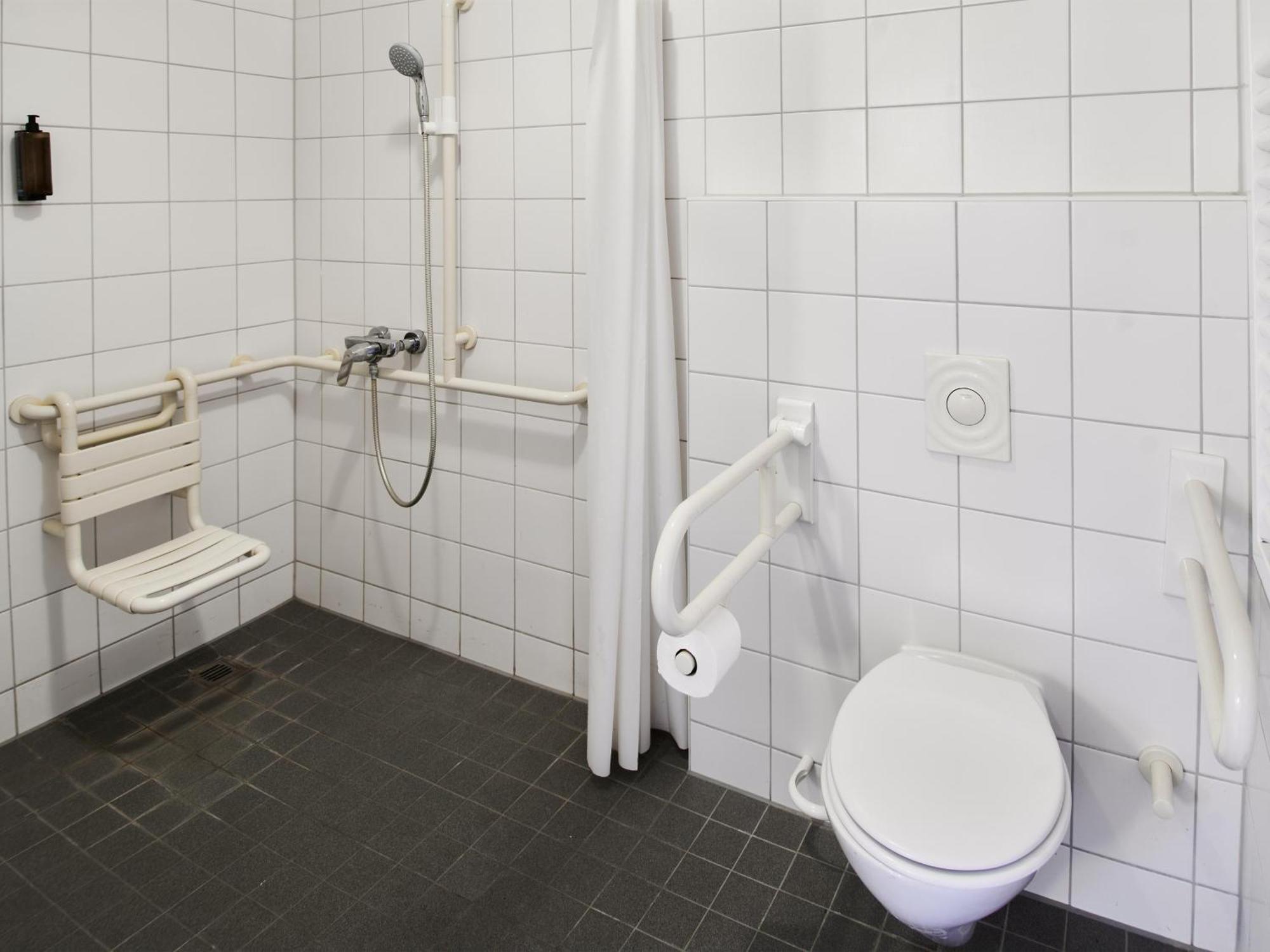 B&B Hotel Wiesbaden-Ost Экстерьер фото